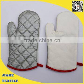 Silver Oven Mitts, custom oven mitts, magnetic oven mitt