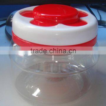 Plastic pet plastic cookie jar honey jar