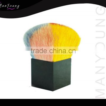 Retractable Kabuki Makeup Brush