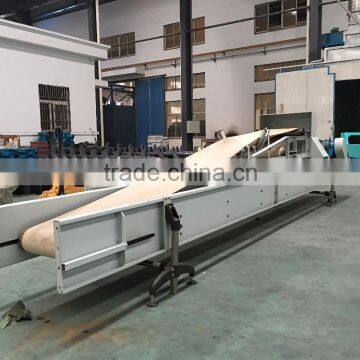 Belt conveyor with unloading box