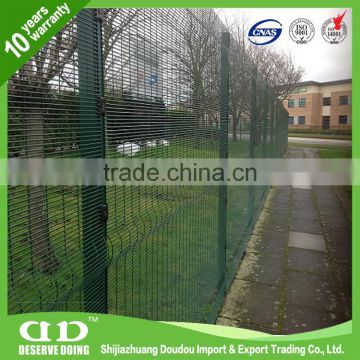 Steel Wire Mesh Fence / Industrial Security Fencing / Hot-Dipped 358 Fence