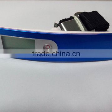 Travel luggage weighing scale