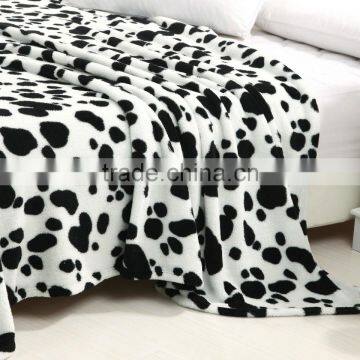 Walmart in Cooperation Good Quality Bed Blanket China Wholesale Spotty Flannel Fleece Blanket photo-2