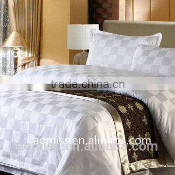 100% cotton 300 Thread Count white hotel sateen plaid comforter cover set embroidered hotel bedding set