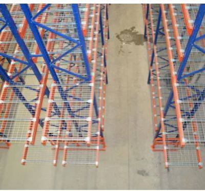 Commercial Storage U Support Detachable Punch Deck Pallet Racking Wire Mesh Decking photo-2