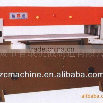 Sponge cutting machine