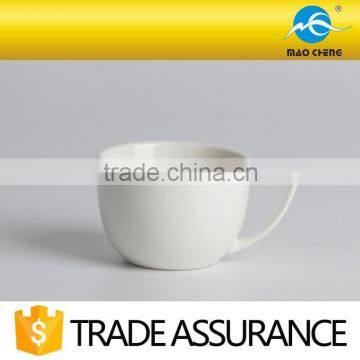 White Durable Ceramic Espresso Cup With Saucer photo-2