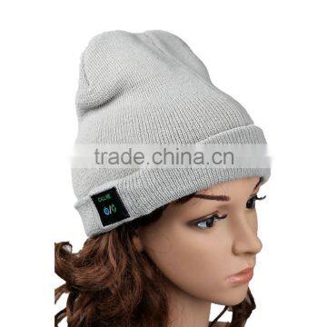 2015 New Warm Hat Mini Wireless Speaker Bluetooth Receiver Audio Music Speaker Bluetooth Headset Hat Cap Headphone