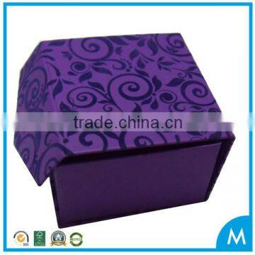 Foldable cardboard gift box with matt lamination