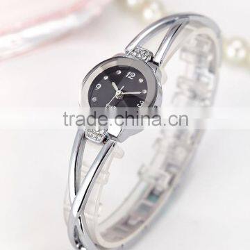 New Models Beautiful Girls Hand Watches Fashion Ladies Stone Bracelet Watch