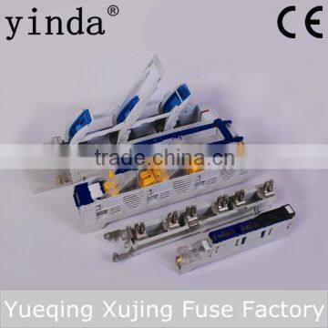 Low voltage fuse holder