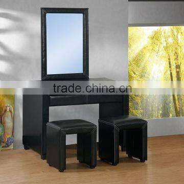 Good quality dressing table with mirror and stool Bedroom Furniture