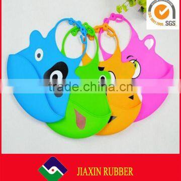 Fashionable hot sale silicone rubber bibs for baby