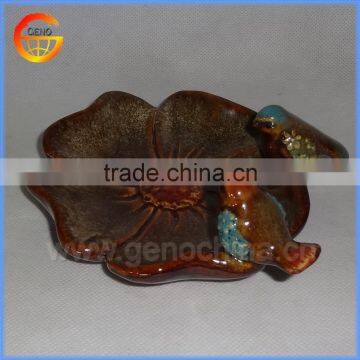 Novelty Lotus Leaf Ceramic Bird Feeder photo-3