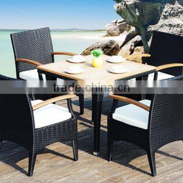 Luxury Outdoor Furniture, Black Rattan Outdoor Table with Chairs