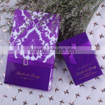 2016 Classical Luxry Boxed Purple Flocked Wedding Invitations in Azerbaijan