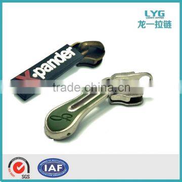 manufacture zinc Alloy zipper puller for lady's handbag wholesale make in China Garment Accessories