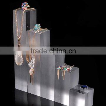 China High End Cheap Unique Acrylic Jewelry Display