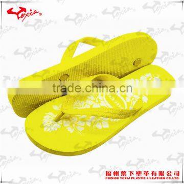 Cute and nude PE ladies flip flop supplier