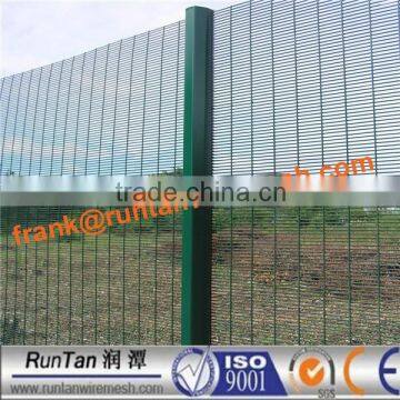 Factory hot dipped galvanized or pvc coated 358 fence gate