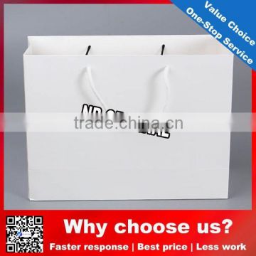 2015 new design paper bag,gift bag ,shopping bag , with handle ,in machine price