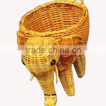 Handmade weaving fern elephant storage basket