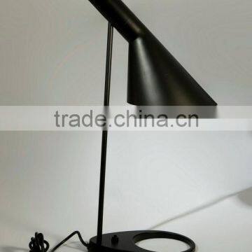 Manufacturer's Premium table lamp for manicure replica AJ table lamp study table lamp