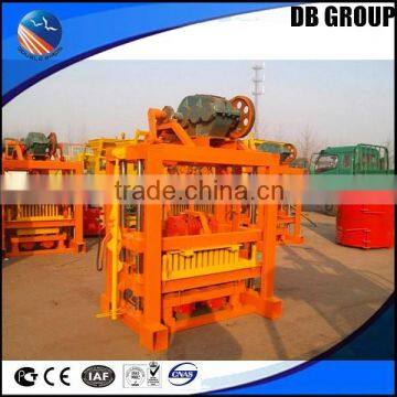 China 20 Years Factory Concrete Brick Making Machine for Sale QTJ4-40