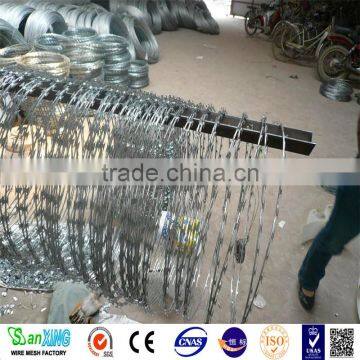 galvanized or pvc coated barbed wire use for protection (2.0-2.5mm)