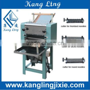 Strong dough pressing machine with noodle cutter