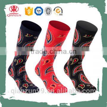 Custom wholesale 3 pairs paisley sublimation printing socks for men