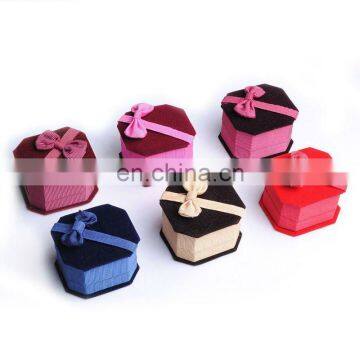 Silk jewelry box for jewelry