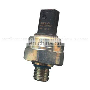 Auto Parts Oil Pressure Sensor Oil Pressure Switch OEM 55CP38-01 0501325251 55CP3801