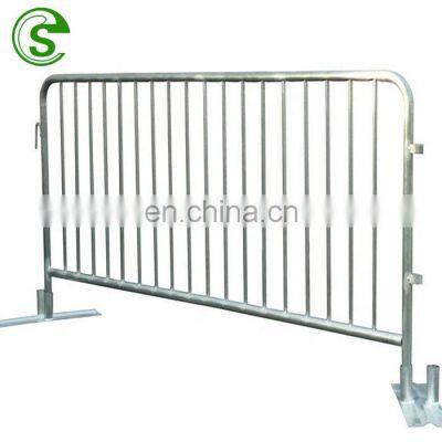 Traffic barricades removable construction barrier anti-trip feet HDPE safety  road barricade