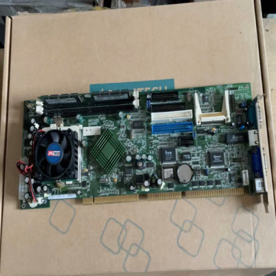 Spot ~ Vida ROCKY-3705EV-R2 placa base de computadora industrial, equipo de placa base con CPU, memoria y ventilador
