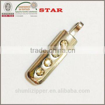 stone zipper puller