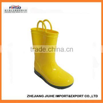 2014 latest yellow cute kids' pvc rain boots