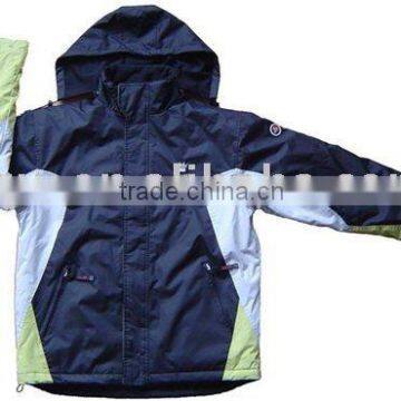 Outdoor men's skiing suit