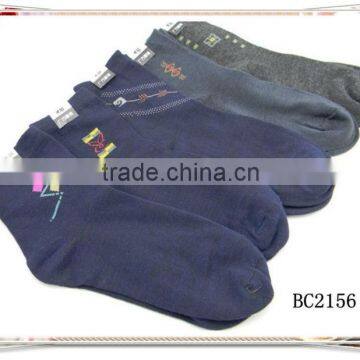 latest design new arrival hot selling custom basketball socks