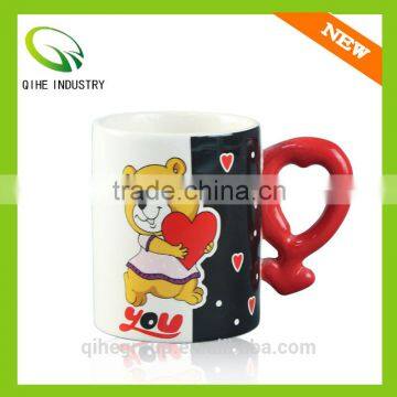 animal ceramic mug with bear design or pattern of bees