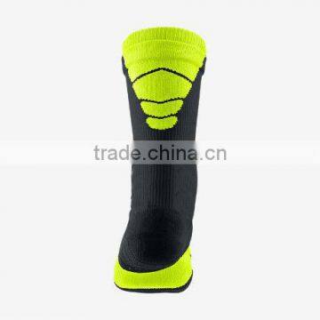 Bulk Wholesale Custom Man Sports Socks Manufacturers photo-2