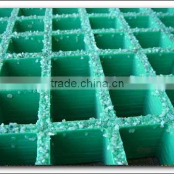 Anti-slip FRP gritted surface grating