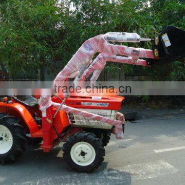 FARMING TRACTOR