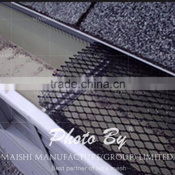 Gutter guard mesh