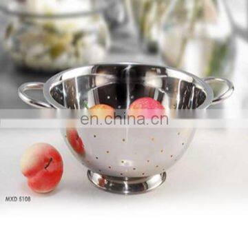 stainless steel tea strainer/colander