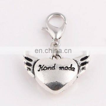 Custom metal 3d heart shaped keychain silver keychain 3d heart keychain with wings