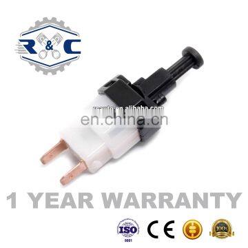 R&C High Quality Auto Brake Lighting Switches 9050449 For Daewoo /Land Rover/Porsche 1.8L-3.0L l4 97-02 Car Braking Light Switch photo-5