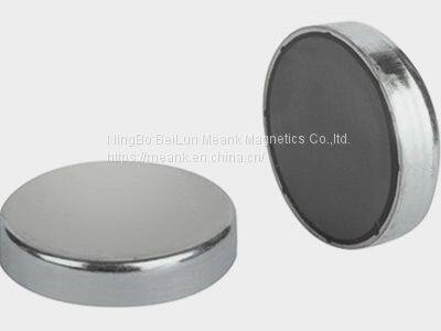 Mono-Pole Magnets