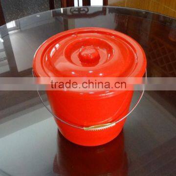 4L plastic bucket with lid, steel handle, plastic barrel and pail
