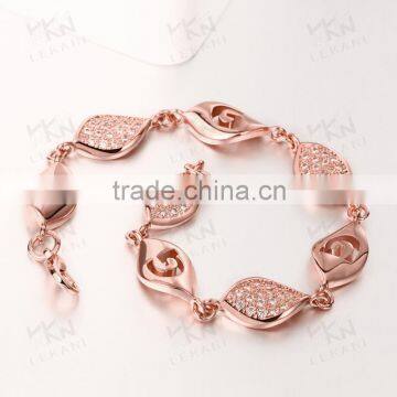 2015 New arrival branded jewelry gold bracelet models for yong ladies